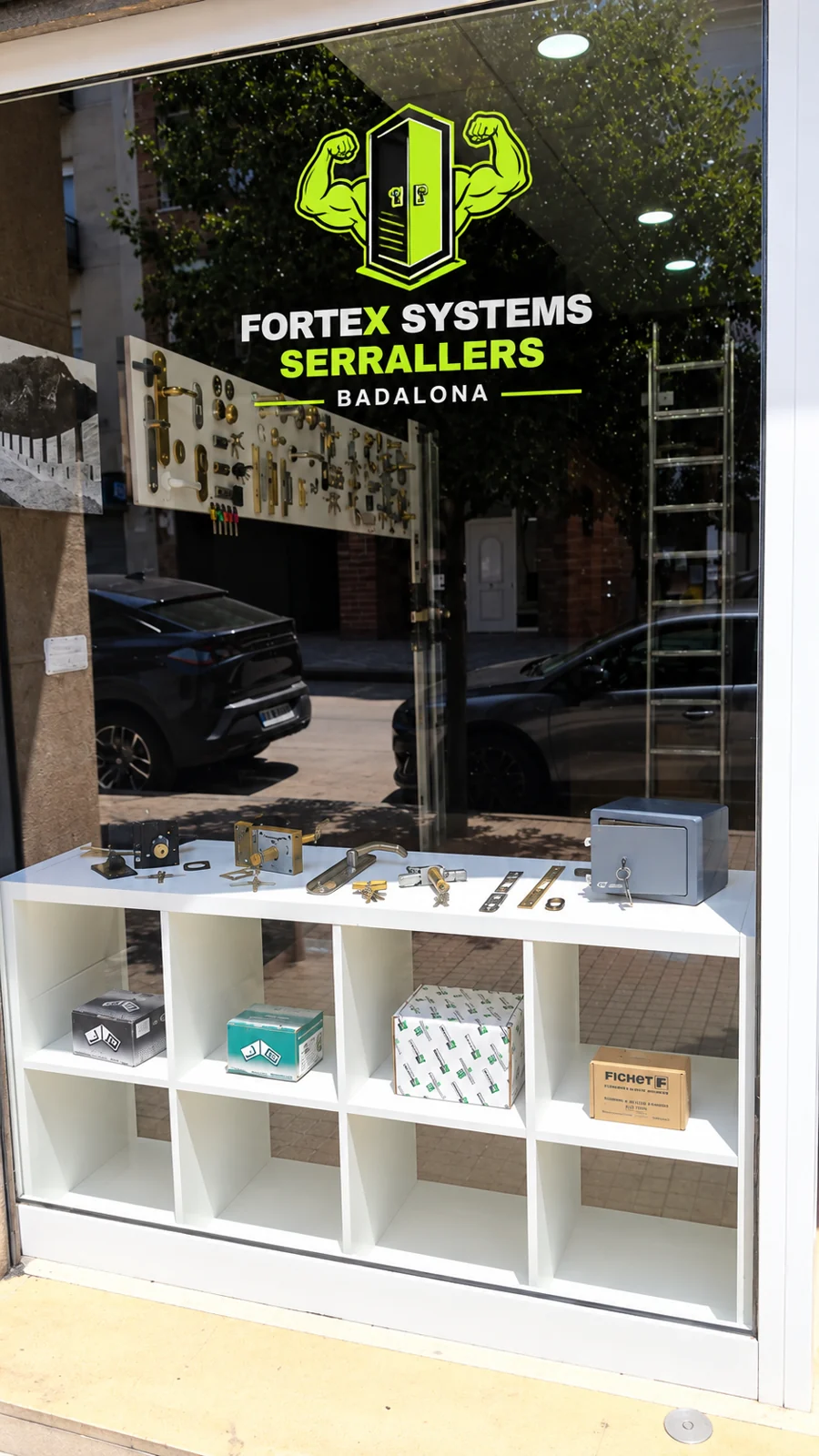 Escaparate · Fortex Systems Serrallers Badalona
