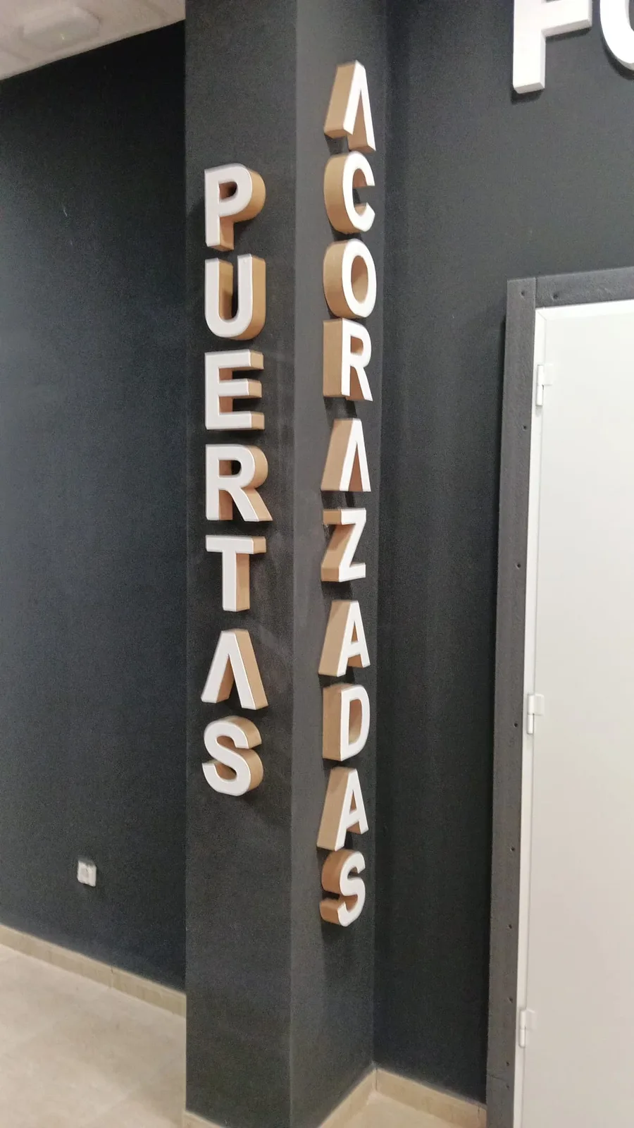 Venta de puertas acorazadas en Pineda de Mar